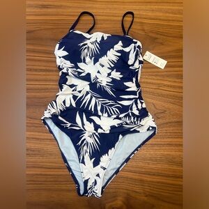 Cupshe Swim One Piece in Navy and White